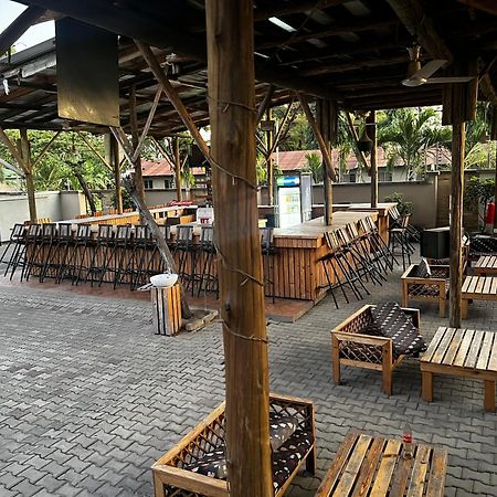 K27 Premier Backpackers Hostel Dar es Salaam Ngoại thất bức ảnh