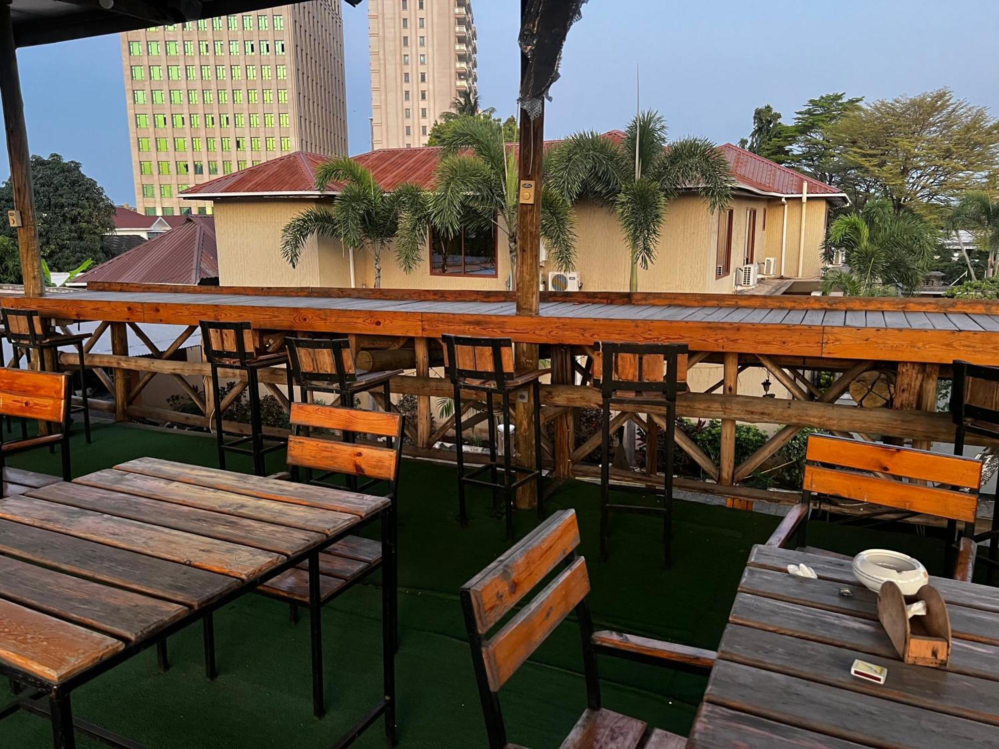 K27 Premier Backpackers Hostel Dar es Salaam Ngoại thất bức ảnh