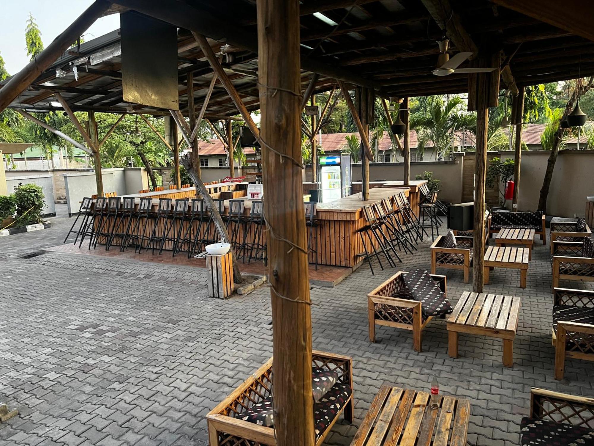 K27 Premier Backpackers Hostel Dar es Salaam Ngoại thất bức ảnh