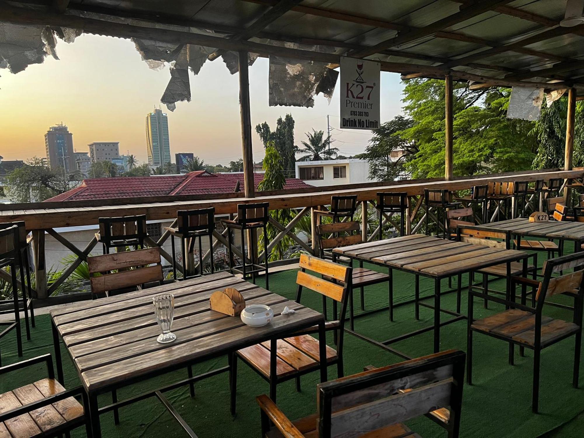 K27 Premier Backpackers Hostel Dar es Salaam Ngoại thất bức ảnh