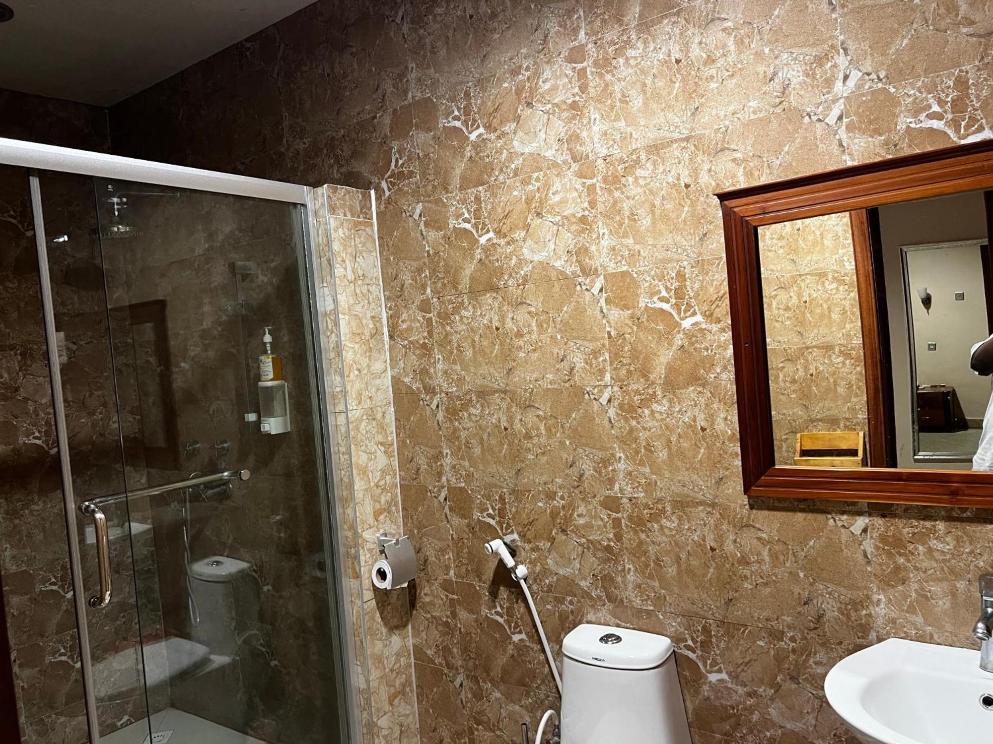 K27 Premier Backpackers Hostel Dar es Salaam Ngoại thất bức ảnh