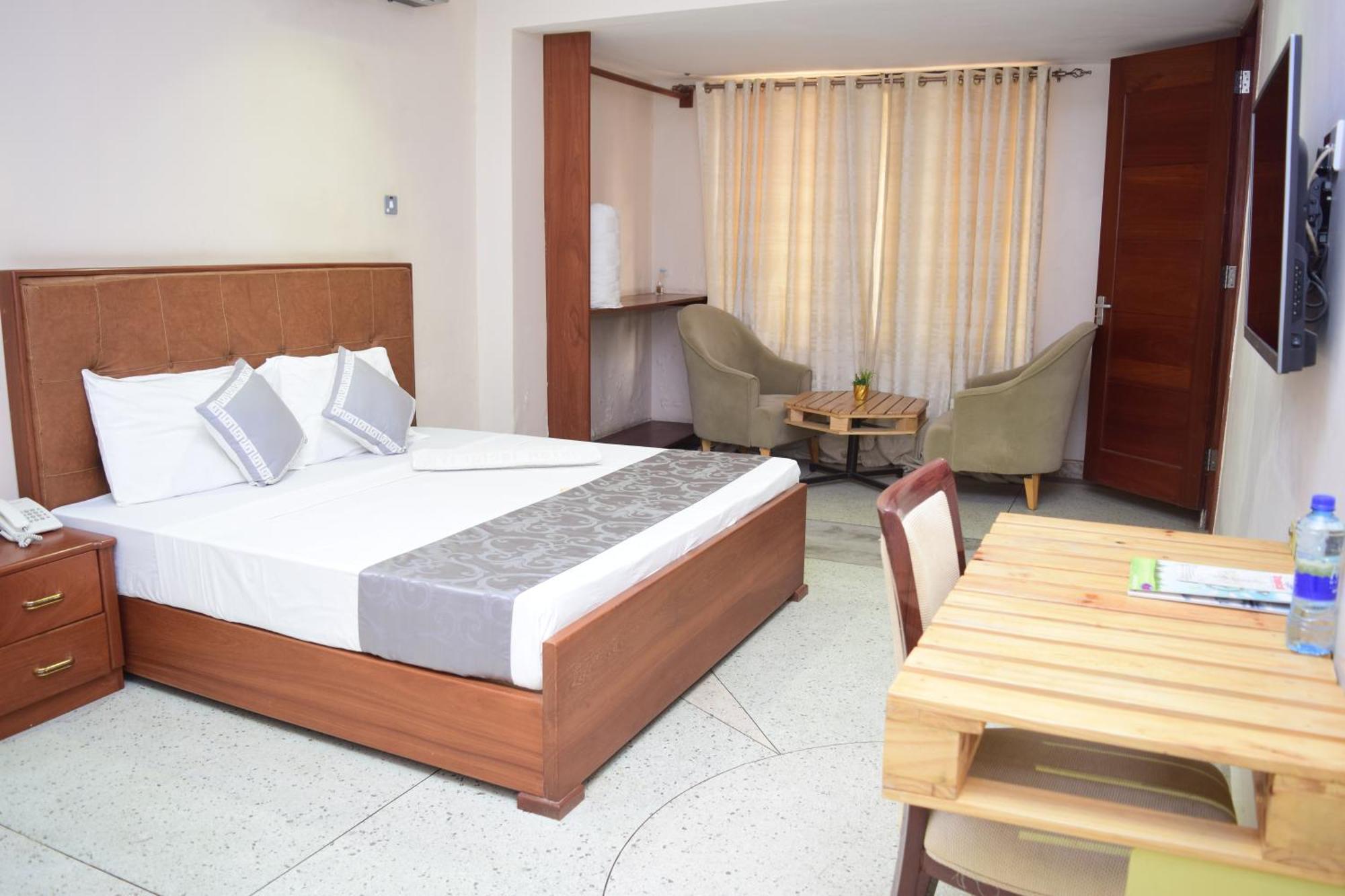 K27 Premier Backpackers Hostel Dar es Salaam Ngoại thất bức ảnh