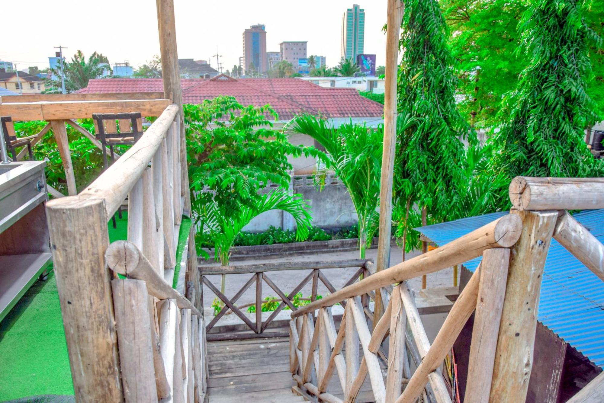 K27 Premier Backpackers Hostel Dar es Salaam Ngoại thất bức ảnh