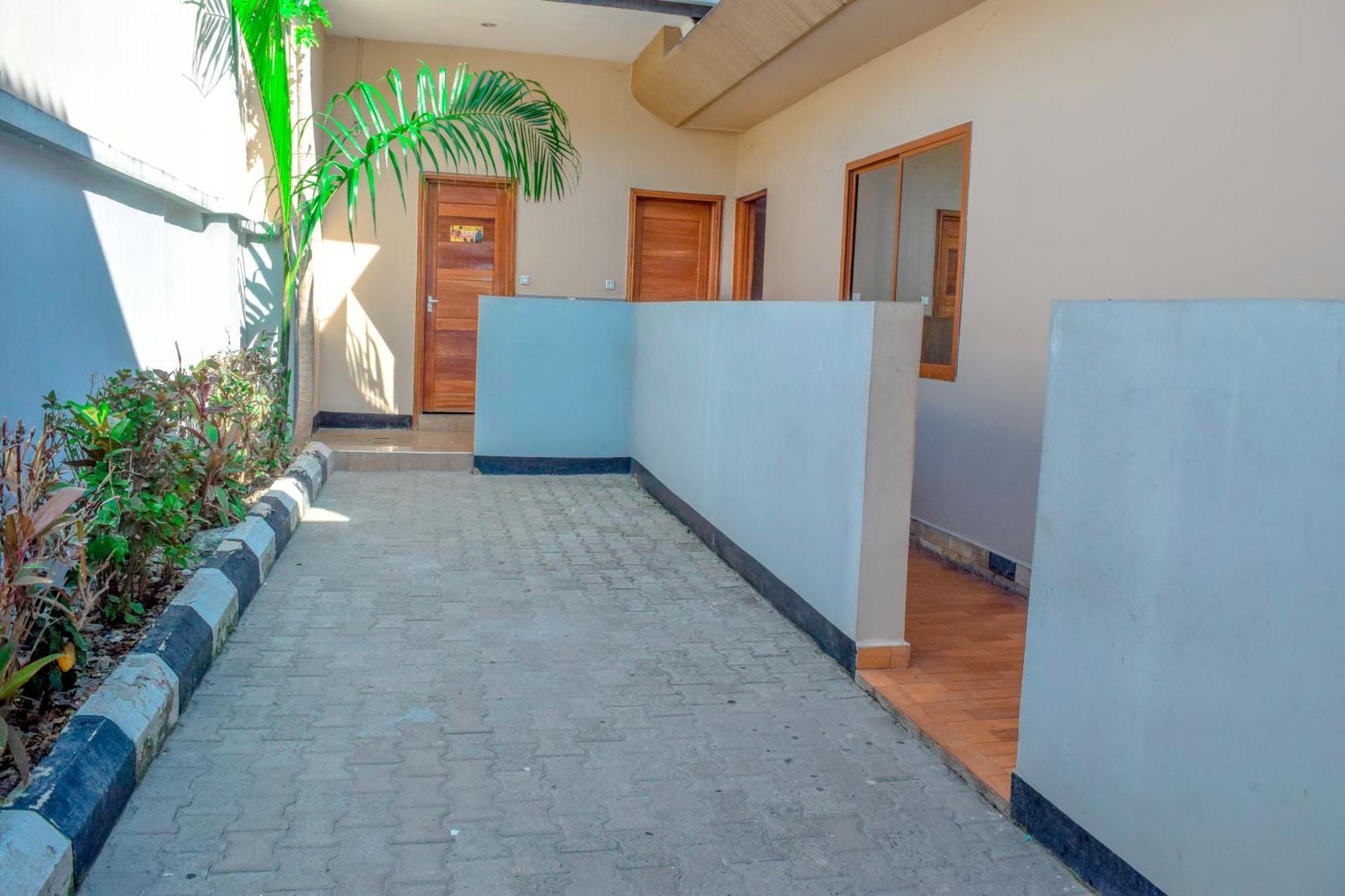 K27 Premier Backpackers Hostel Dar es Salaam Ngoại thất bức ảnh