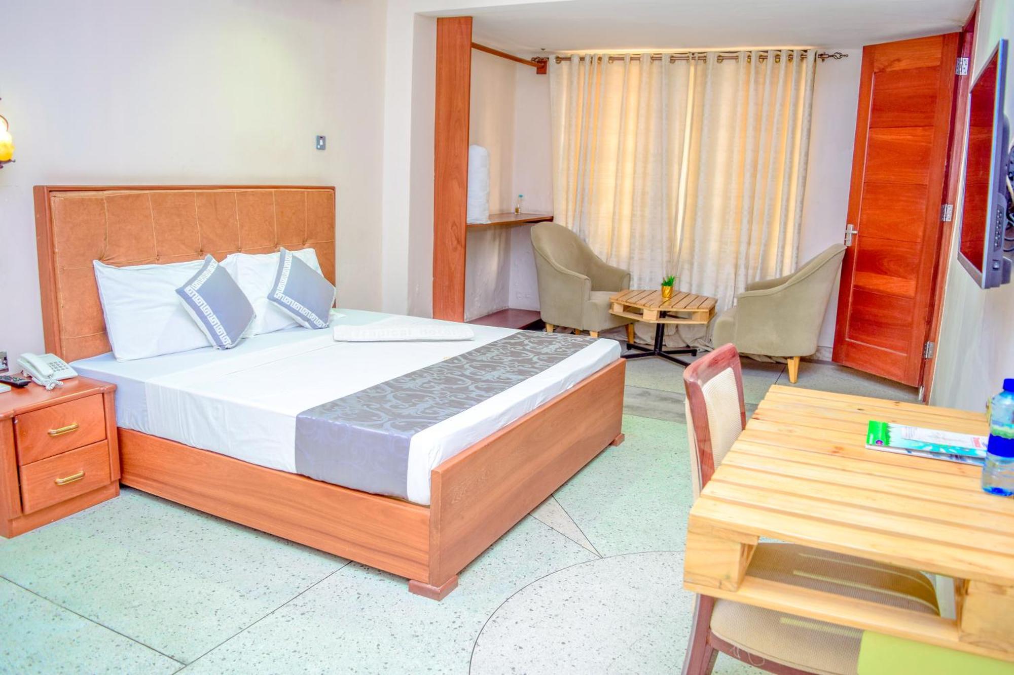 K27 Premier Backpackers Hostel Dar es Salaam Ngoại thất bức ảnh