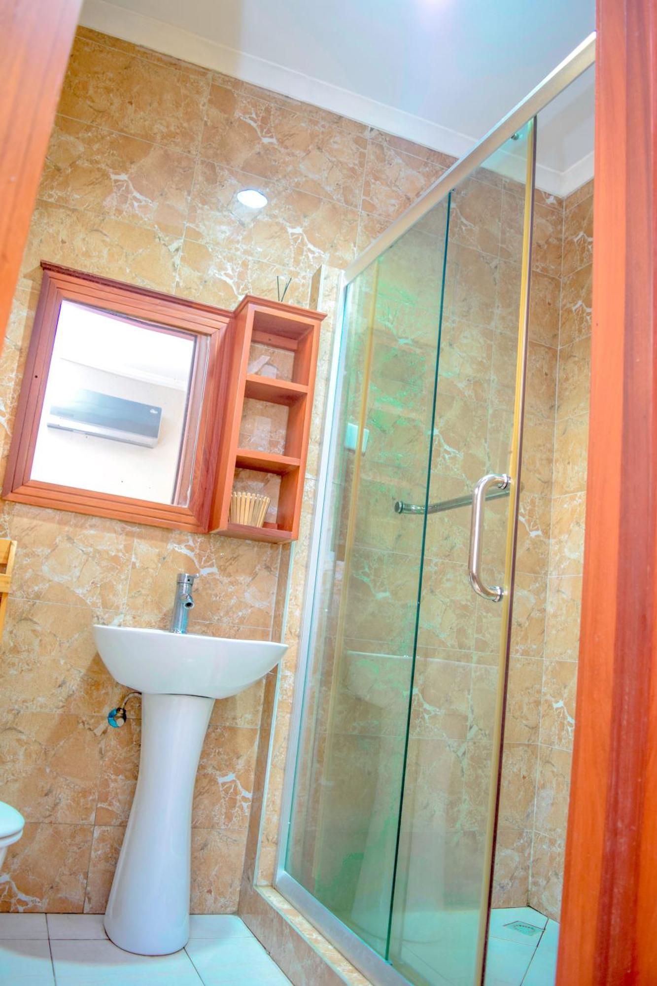 K27 Premier Backpackers Hostel Dar es Salaam Ngoại thất bức ảnh